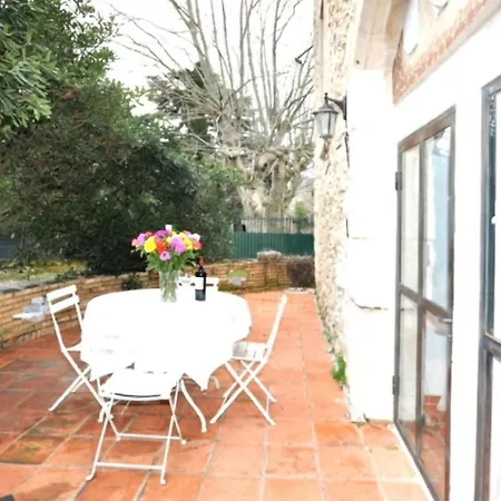 בית נופש Maison Piscine Proche